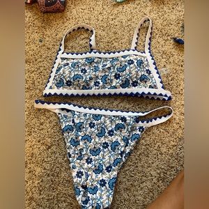 Floral bikini set